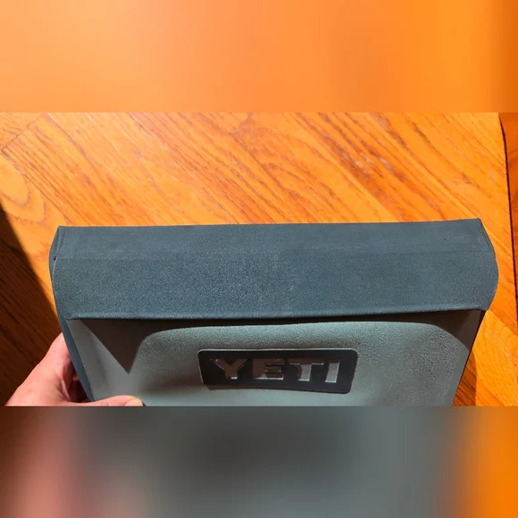 YETI River Green 3L Sidekick - Picture 11 of 12